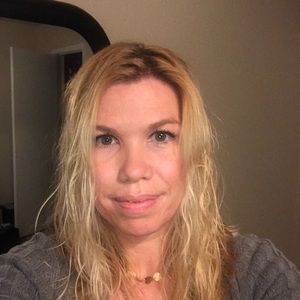 Meet your Posher, Renee